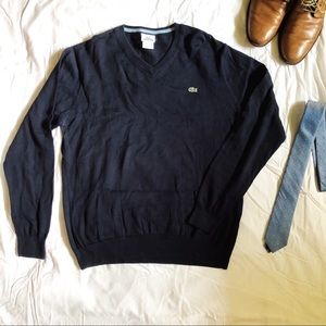 Lacoste : navy blue v neck light weight sweater